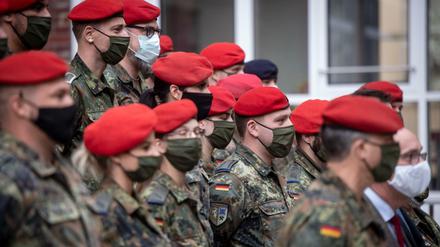 Soldaten unterliegen einem eigenen Gesetz. Das sieht Impfungen ausdrücklich vor.
