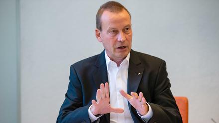 Staatssekretär Torsten Wöhlert (Die Linke) vertrat am Montag im Kulturausschuss Klaus Lederer - und gab wenig Anlass zur Hoffnung. 