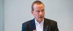 Staatssekretär Torsten Wöhlert (Die Linke) vertrat am Montag im Kulturausschuss Klaus Lederer - und gab wenig Anlass zur Hoffnung. 