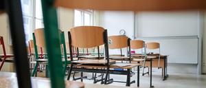 Wegen der Coronapandemie sollen die Berliner Schulen mit Luftfilteranlagen erhalten.
