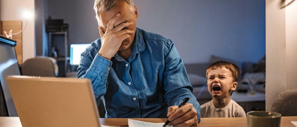 Homeoffice und Kleinkinder - für viele Beschäftigte schwer zu vereinbaren.