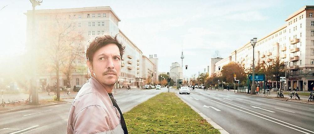 Umtriebig. Thilo Mischke, 39, ist Journalist, Autor und Moderator. Der gebürtige Berliner arbeitet für den Privatsender ProSieben und liefert vor allem für dessen Format „Uncovered“. Die Beiträge von Thilo Mischke sind bei Joyn abrufbar.