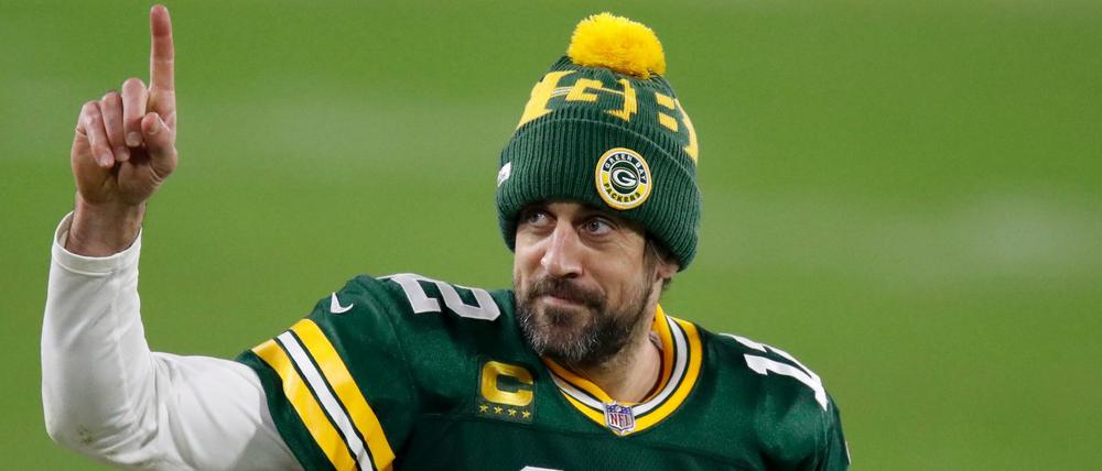 Quarterback Aaron Rodgers von den Green Bay Packers gestikuliert nach dem Spiel gegen die Los Angeles Rams (16.01.2021).