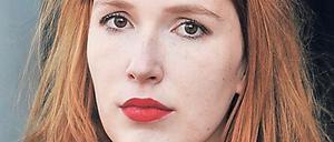 Christin Nichols, Musikerin (mit ihrer Band Prada Meinhoff), Schauspielerin, zuletzt zu sehen am Samstag in dem ZDF-Krimi „Friesland – Haifischbecken“ (in der ZDF-Mediathek).