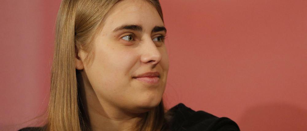 Mit 23 Jahren noch immer die jüngste Abgeordnete Berlins: die Grünen-Politikerin June Tomiak