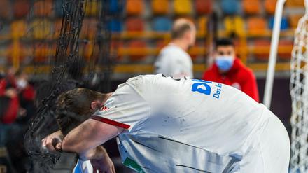 Nach der Niederlage gegen Spaniens Mannschaft war auch die Enttäuschung bei Johannes Golla groß.