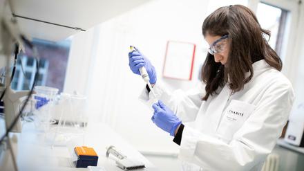 Test auf Corona-Mutationen in der Berliner Charité