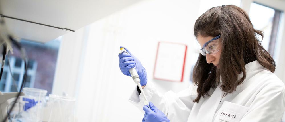 Test auf Corona-Mutationen in der Berliner Charité