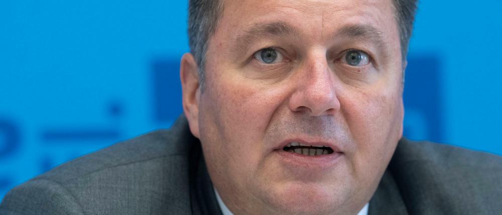 In Sorge um die Cybersicherheit. Innensenator Andreas Geisel (SPD) drängt die Berliner Verkehrsbetriebe, den Streit mit dem Bundesamt für Sicherheit in der Informationstechnik zu beenden.