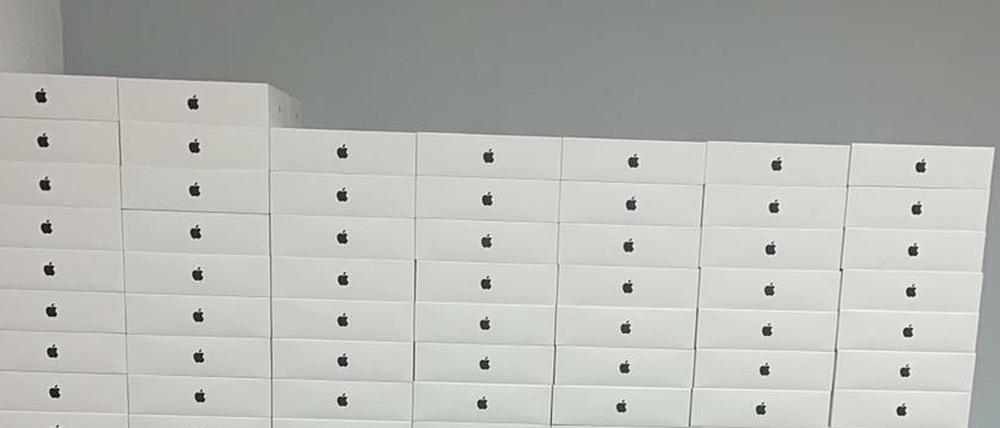242 Tablets sind aus der Schule gestohlen worden.