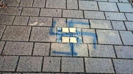 Das Foto haben die Macher des Projekts Stolperstein auf Twitter geteilt. 