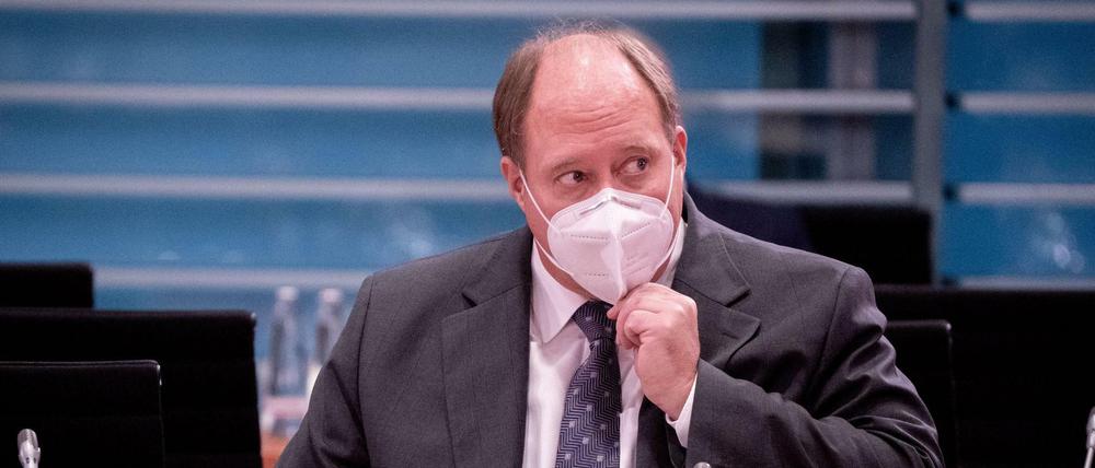 Kanzleramtschef Braun hat die Schuldenbremse zur Debatte gestellt. Die sollte es eher um eine nötige Rentenreform geben, findet unsere Kolumnistin.