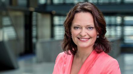 Kristin-Marie Schwietzer arbeitet für den Mitteldeutschen Rundfunk als Fernsehkorrespondentin im ARD-Hauptstadtstudio. 