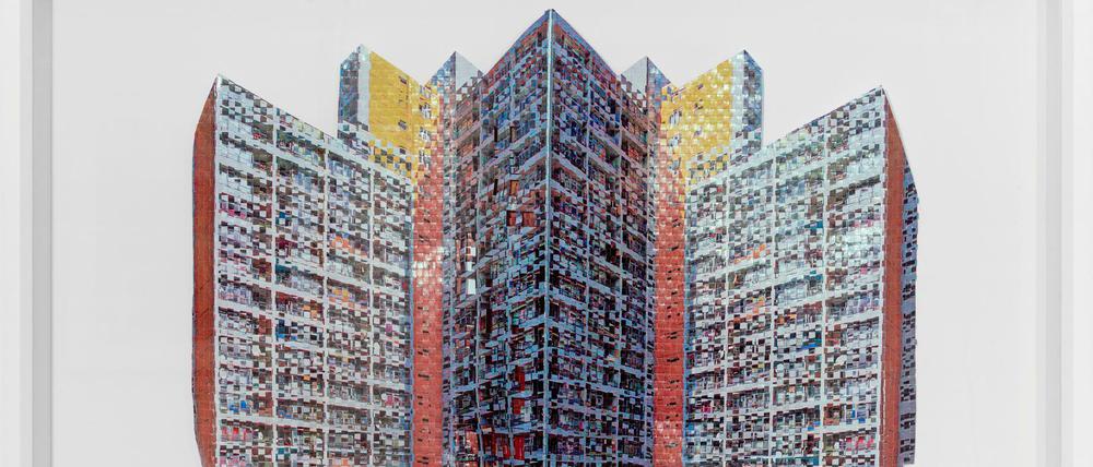 Marc Dittrich. "Flechthaus Hansa" (2014/2018) aus miteinander verwobenen Laserprints