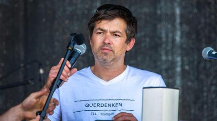 Der Gründer der „Querdenken“-Initiative, Michael Ballweg, hat am Holocaust-Gedenktag zu einer Demo aufgerufen.