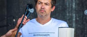 Der Gründer der „Querdenken“-Initiative, Michael Ballweg, hat am Holocaust-Gedenktag zu einer Demo aufgerufen.