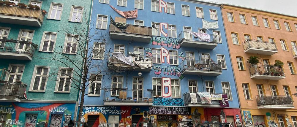 Das teilbesetzte Haus in der Rigaer Straße 94 in Berlin-Friedrichshain.