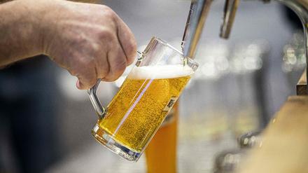 2020 wurden in Deutschland 8,7 Milliarden Liter Bier abgesetzt – ein Rekordtief.