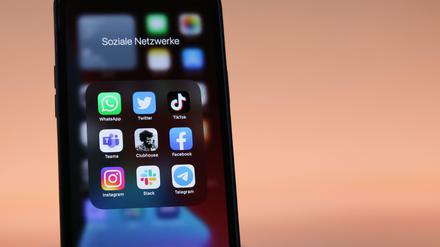 So viele Apps - und alle saugen Daten ab. Umso wichtiger sind Gesetze, die den Datenfluss regulieren und begrenzen.