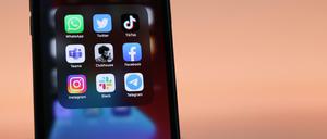 So viele Apps - und alle saugen Daten ab. Umso wichtiger sind Gesetze, die den Datenfluss regulieren und begrenzen.