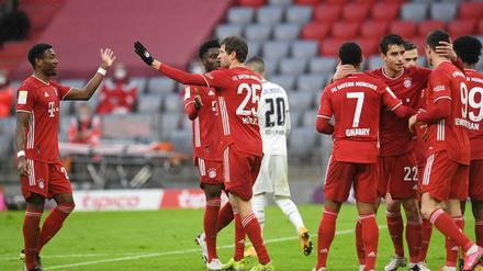 Jubel bei den Bayern: Die Münchner setzten sich mit 4:1 gegen Hoffenheim durch.