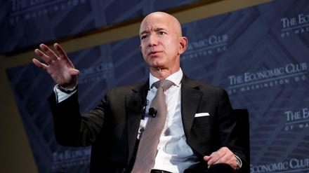 Hat Amazon gegründet: Jeff Bezos.