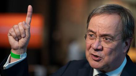 Der CDU-Vorsitzende Armin Laschet begeht am Mittwochabend seinen ersten Koalitionsgipfel.