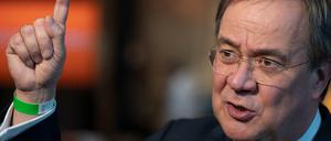 Der CDU-Vorsitzende Armin Laschet begeht am Mittwochabend seinen ersten Koalitionsgipfel.