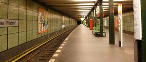 Noch immer ist der U-Bahnhof Neu-Westend ohne Aufzug.
