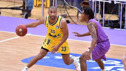 Jayson Granger (links) kam im vergangenen Sommer aus Spanien zu Alba und gehört seitdem zu den wichtigsten Spielern.