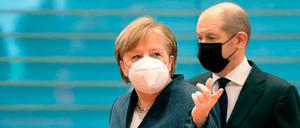 Die Bundeskanzlerin Angela Merkel (CDU) und Vize-Kanzler Olaf Scholz (SPD).