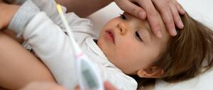 Die Erkrankung selbst verläuft bei Kindern im Allgemeinen weniger schlimm als bei Erwachsenen. Aber auch sie können unter schweren Spätfolgen leiden.