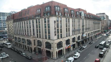 Ganz recht, das ist ein Plattenbau: Das Hotel Hilton steht unter Denkmalschutz.
