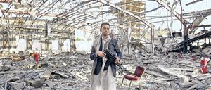 Seit 2015 bombardiert eine von Saudi-Arabien angeführte Militärkoalition den Jemen, um die aufständischen Huthis zum Aufgeben zu bewegen. 