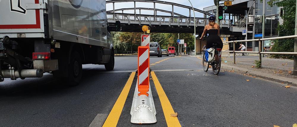 Kein Parkplatz mehr. Modell Klemmfix mit Bake aus Deutschland, Ecke Köthener Straße