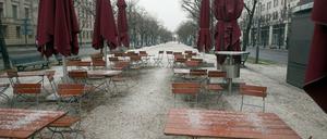 Nicht nur der Corona-Lockdowns macht Gastronomen in Berlin und Brandenburg zu schaffen. Die zugesagten Hilfen kommen verspätet oder gar nicht.