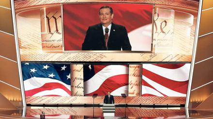 Auch mit diesem stolzen Amerikaner müssen die Deutschen im Gespräch bleiben. Senator Ted Cruz im Juli 2016 in der Quicken Loans Arena von Cleveland im Bundesstaat Ohio.