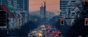 2030, 2040 soll Berlin messbar weniger, 2050 gar keine Treibhausgase mehr produzieren.