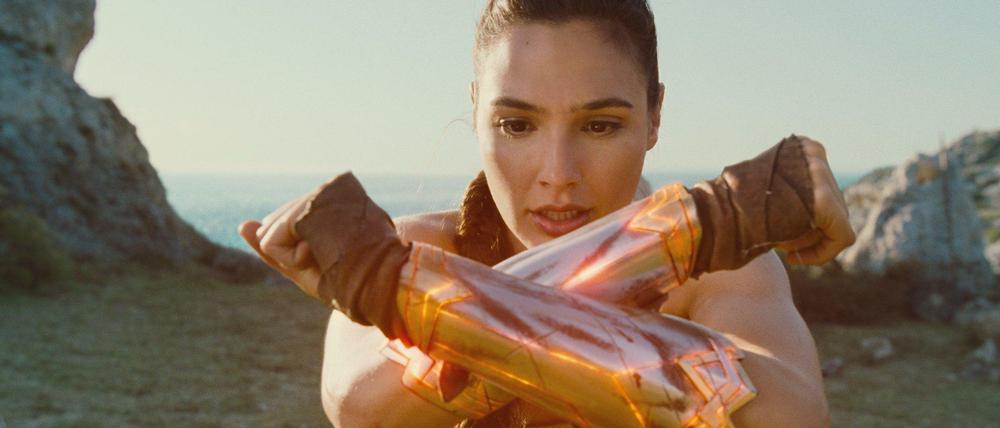 Powerfrau. Gal Gadot als Wonder Woman.
