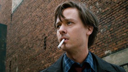 Tom Schilling spielt in "Fabian oder Der Gang vor die Hunde" von Dominik Graf mit einem, einem der 15 Berlinale-Wettbewerbsfilme 2021.