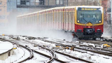 Nächster S-Bahnhof: Berlins Zukunft.