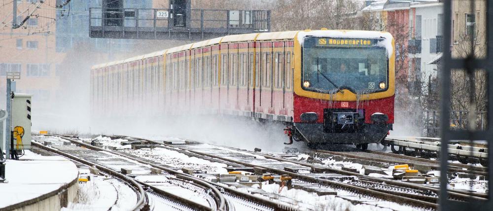 Nächster S-Bahnhof: Berlins Zukunft.