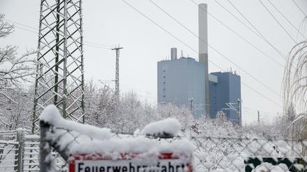 Außenansicht des Großkraftwerks im Nürnberger Stadtteil Gebersdorf am Morgen nach einem Brand.