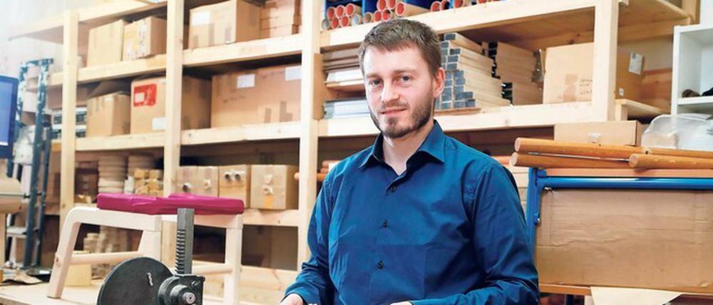 Abfall zu Lifestyle. Georg Wächter, ein Bewerber um den „Green Product Award. Seine Firma KGO Sports in Berlin-Lichtenrade bietet Springseile der Marke „Edelkraft“, gesponnen aus Plastikgarn weggeworfener PET-Plastikflaschen.