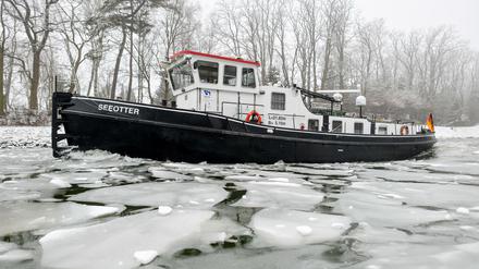 Vor drei Jahren fror die Oder das letzte Mal zu, sodass Eisbrecher eingesetzt werden mussten.