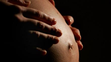 Ein Babybauch ist für viele ein unerfüllter Wunsch.