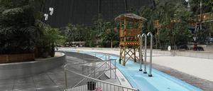 Menschenleer. Im Tropical Islands bedeuten die fehlenden Gäste vor allem Kurzarbeit für die Mitarbeiter.