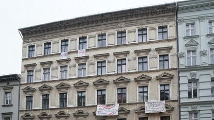 Weil das Haus in der Seelingstraße 29 an einen öffentlich nicht bekannten Investor veräußert worden war, hatten Mieter eine Initiative gegründet.