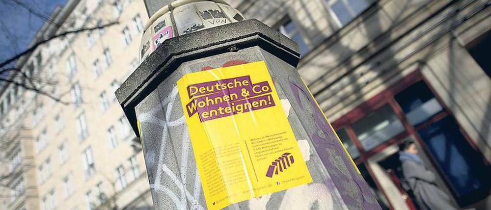 Bald wieder häufiger zu sehen: Plakate der Initiative "Deutsche Wohnen und Co enteignen".