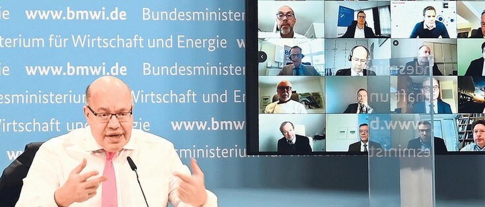 Überfordert. Viele Unternehmen warten noch immer auf die von Wirtschaftsminister Peter Altmaier versprochenen Hilfen. 
